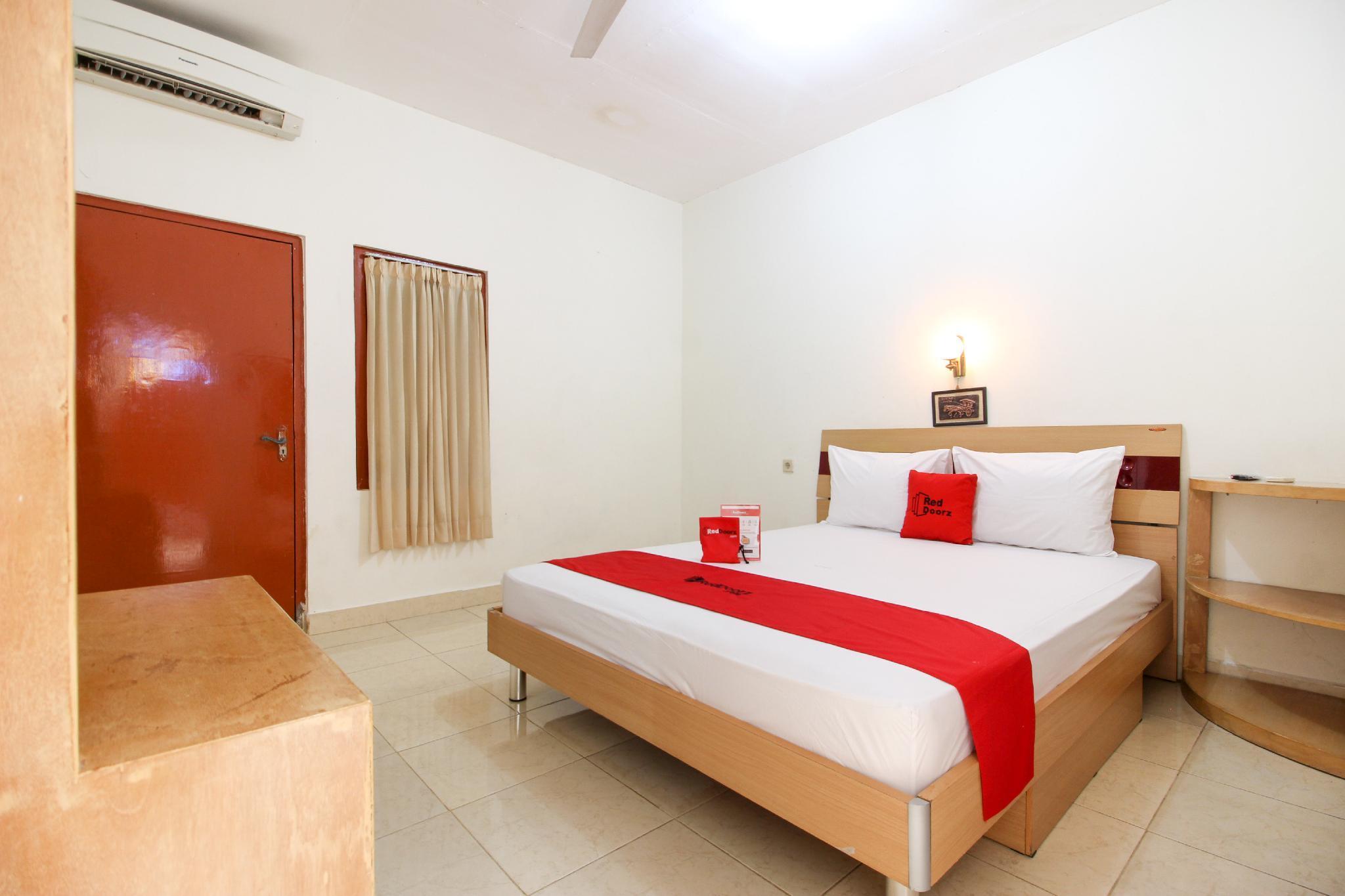 Reddoorz Syariah At Jalan Menteri Supeno Hotel Yogyakarta Ngoại thất bức ảnh