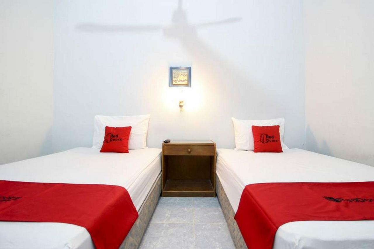 Reddoorz Syariah At Jalan Menteri Supeno Hotel Yogyakarta Ngoại thất bức ảnh
