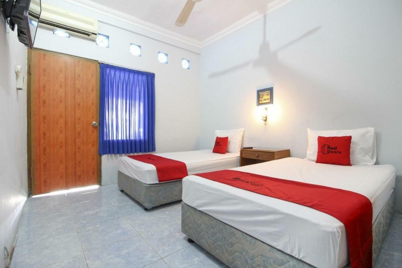 Reddoorz Syariah At Jalan Menteri Supeno Hotel Yogyakarta Ngoại thất bức ảnh