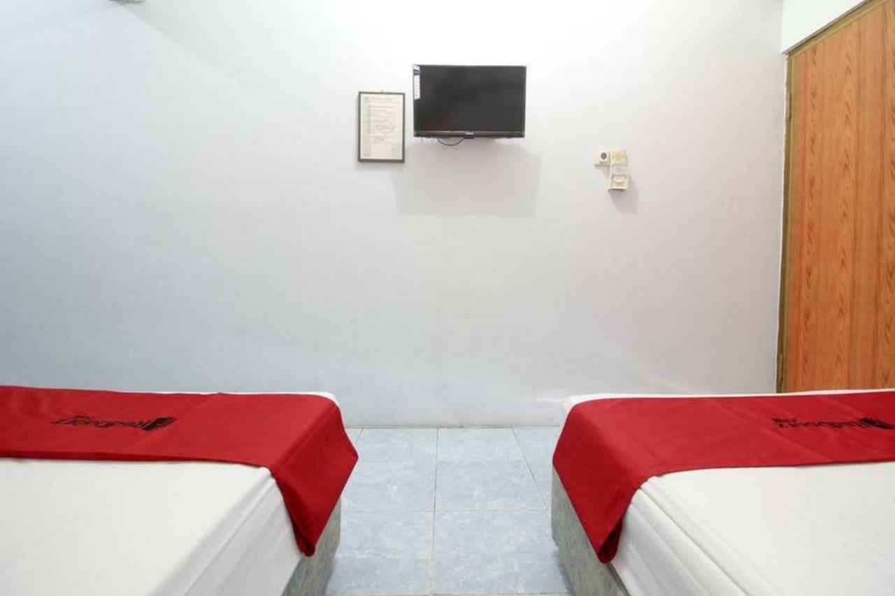 Reddoorz Syariah At Jalan Menteri Supeno Hotel Yogyakarta Ngoại thất bức ảnh