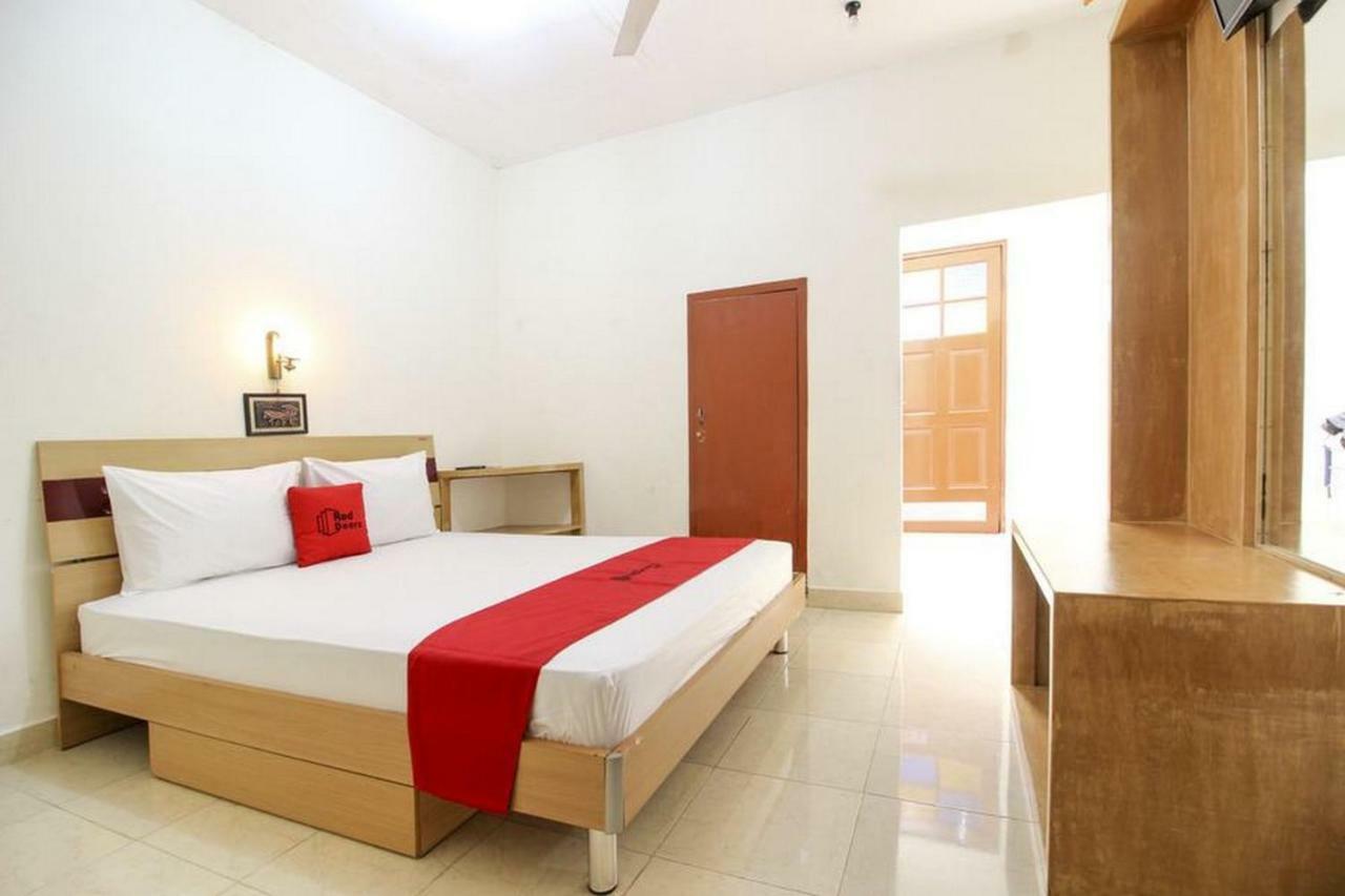 Reddoorz Syariah At Jalan Menteri Supeno Hotel Yogyakarta Ngoại thất bức ảnh